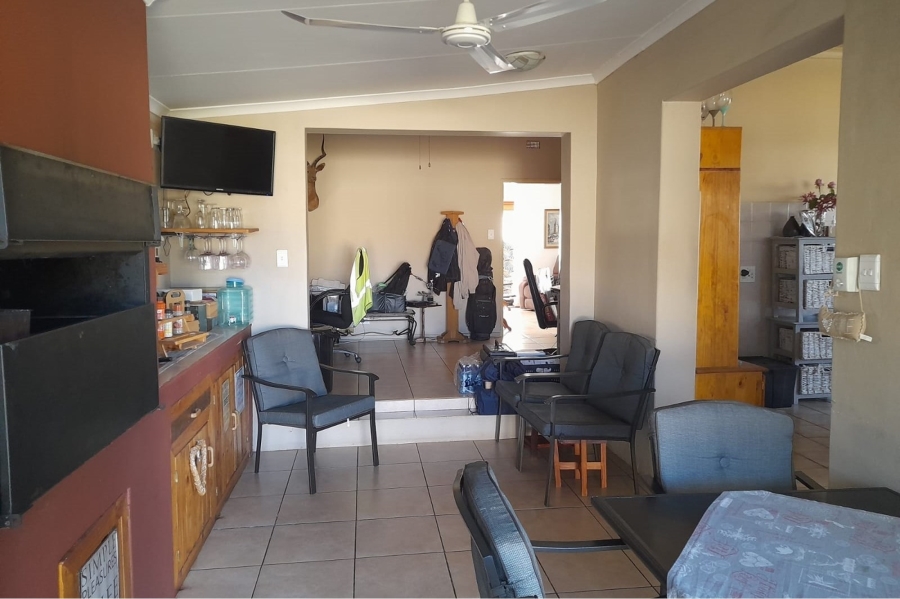 3 Bedroom Property for Sale in Flimieda North West